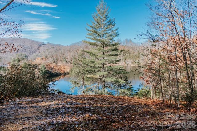 134 Dars Lane 7, Tuckasegee, NC 28783
