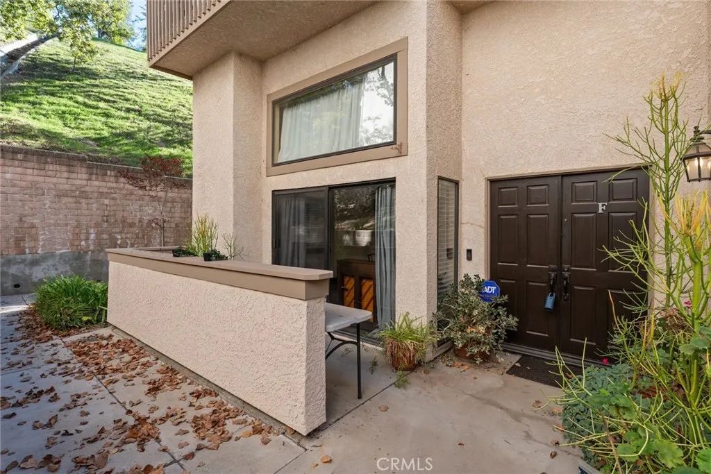 26128 Alizia Canyon, Calabasas, CA 91302