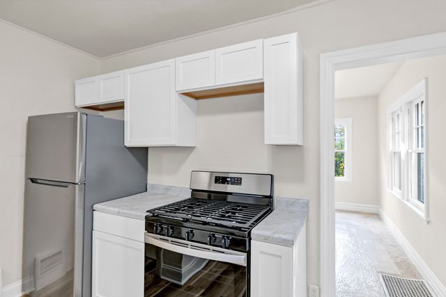 624 Lincoln Avenue, Elgin, IL 60120