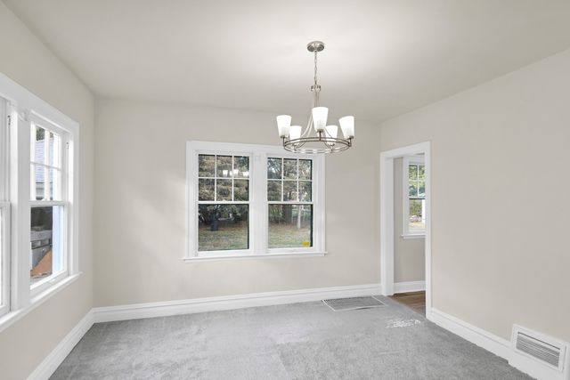 624 Lincoln Avenue, Elgin, IL 60120