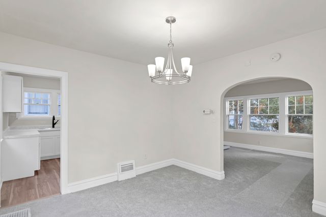 624 Lincoln Avenue, Elgin, IL 60120