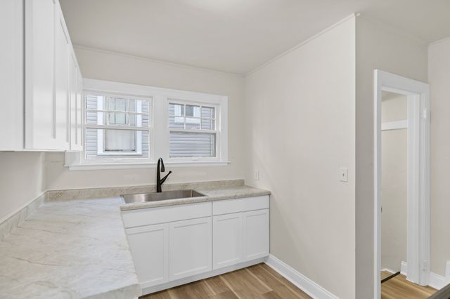 624 Lincoln Avenue, Elgin, IL 60120