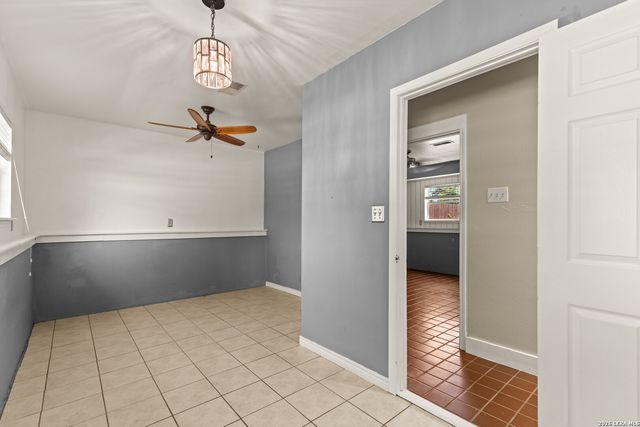 904 COUNTRY RD, Blanco, TX 78606