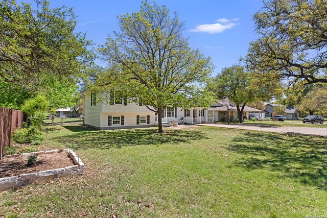 904 COUNTRY RD, Blanco, TX 78606
