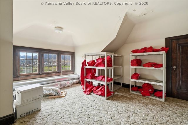 2512 Kanawha Blvd E, Charleston, WV 25311