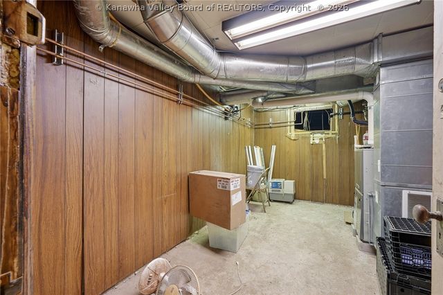 2512 Kanawha Blvd E, Charleston, WV 25311