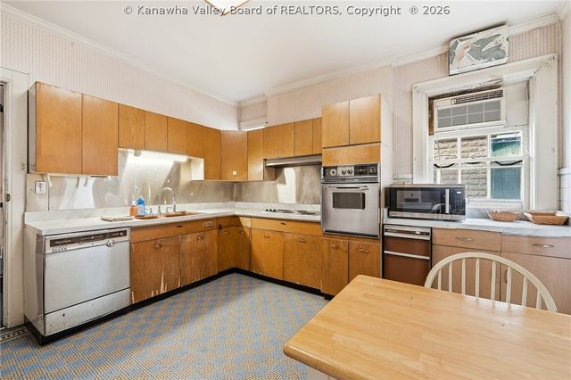 2512 Kanawha Blvd E, Charleston, WV 25311