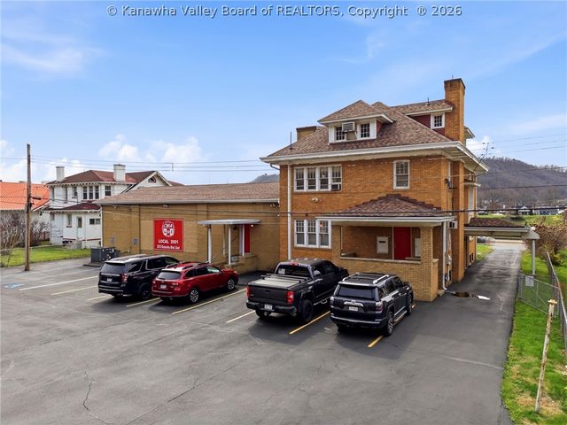 2512 Kanawha Blvd E, Charleston, WV 25311