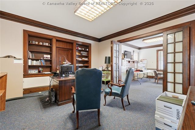 2512 Kanawha Blvd E, Charleston, WV 25311