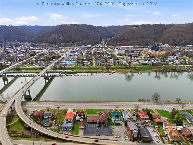 2512 Kanawha Blvd E, Charleston, WV 25311