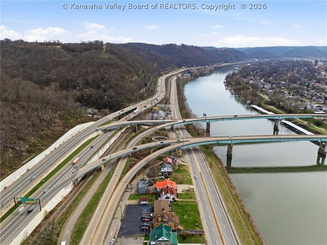 2512 Kanawha Blvd E, Charleston, WV 25311