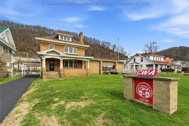 2512 Kanawha Blvd E, Charleston, WV 25311