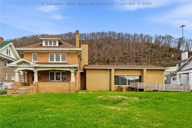 2512 Kanawha Blvd E, Charleston, WV 25311