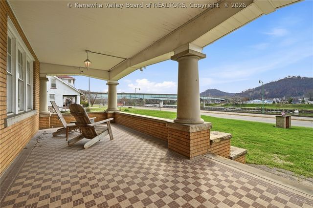 2512 Kanawha Blvd E, Charleston, WV 25311