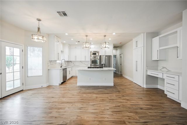 7464 Forestdale Court, Las Vegas, NV 89120