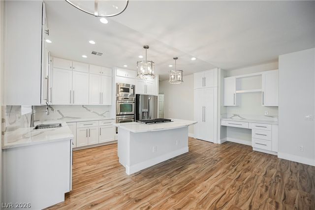 7464 Forestdale Court, Las Vegas, NV 89120