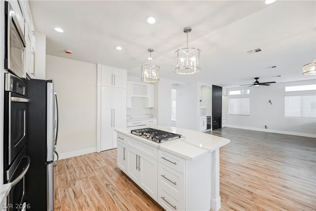 7464 Forestdale Court, Las Vegas, NV 89120