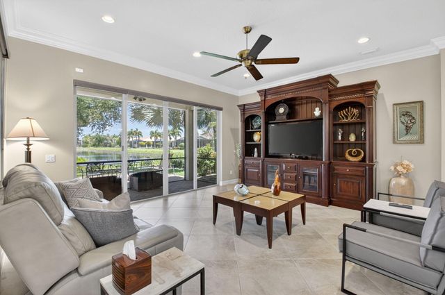 10788 Leaf Bridge Way, Boynton Beach, FL 33473