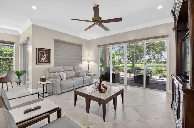 10788 Leaf Bridge Way, Boynton Beach, FL 33473