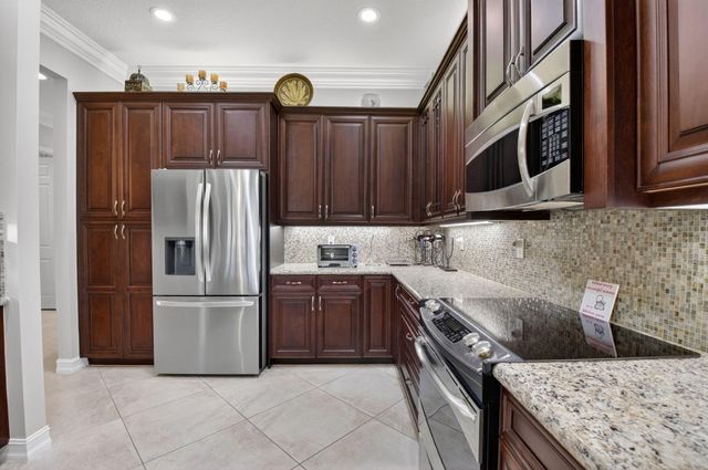 10788 Leaf Bridge Way, Boynton Beach, FL 33473