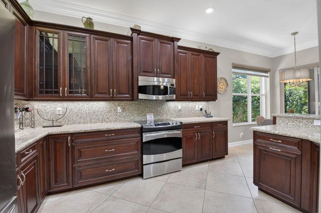 10788 Leaf Bridge Way, Boynton Beach, FL 33473