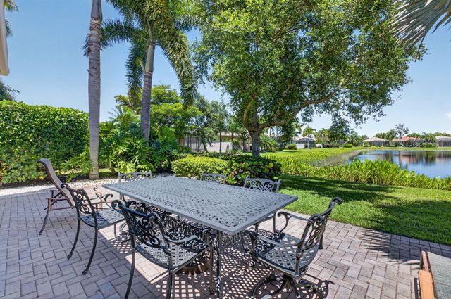 10788 Leaf Bridge Way, Boynton Beach, FL 33473