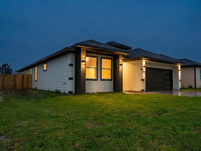 1065 Road 5203, Cleveland, TX 77327
