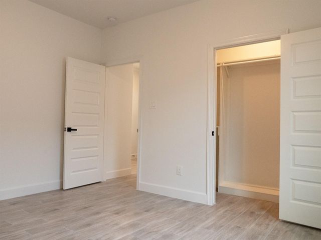 1065 Road 5203, Cleveland, TX 77327