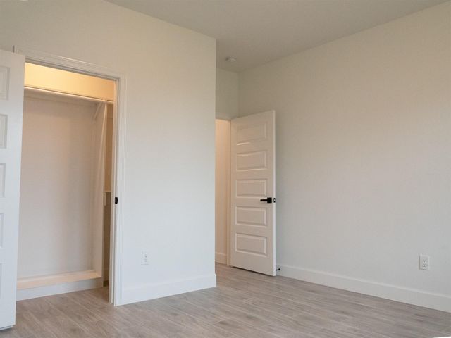 1065 Road 5203, Cleveland, TX 77327