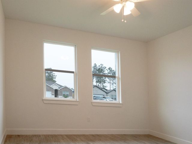 1065 Road 5203, Cleveland, TX 77327