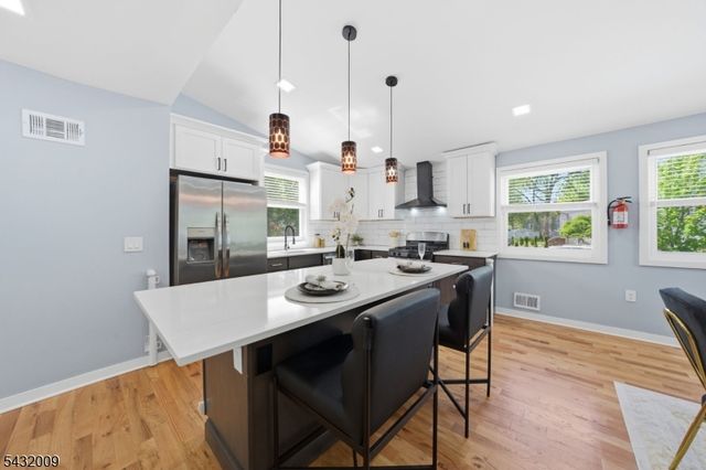 115 La Grande Avenue, Fanwood Boro, NJ 07023