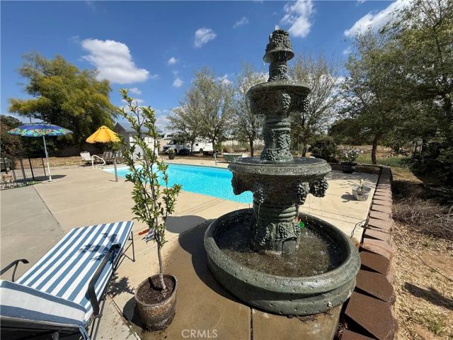 325 W Ave L, Calimesa, CA 92320