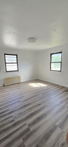 20811 Richland Avenue, Oakland Gardens, NY 11364
