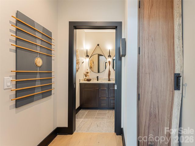 145 Biltmore Avenue 700, Asheville, NC 28803