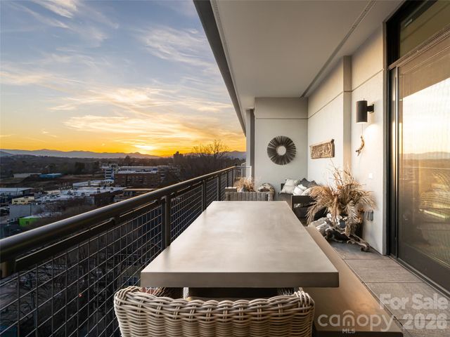 145 Biltmore Avenue 700, Asheville, NC 28803