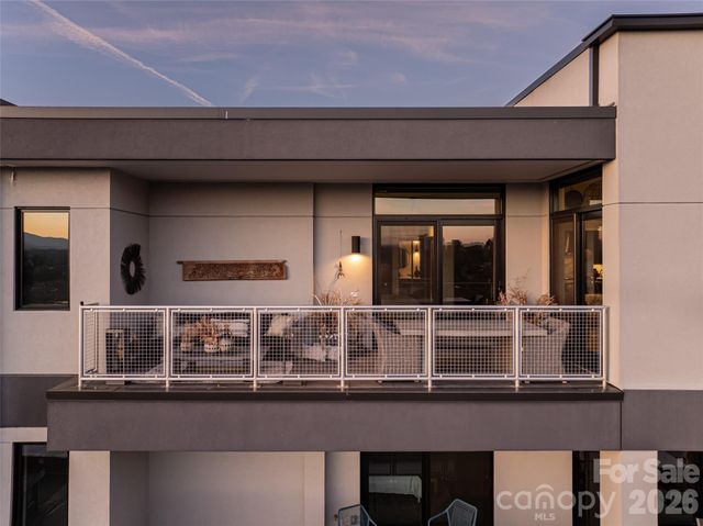 145 Biltmore Avenue 700, Asheville, NC 28803