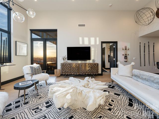 145 Biltmore Avenue 700, Asheville, NC 28803