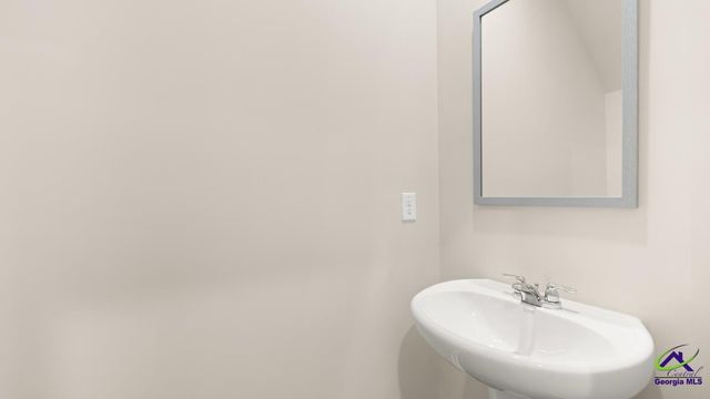 202 Kenmore Circle, Perry, GA 31069