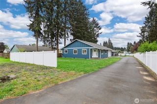 9815 178th Way SW, Rochester, WA 98579