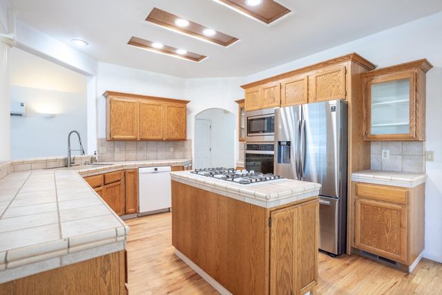 20472 Robinson Glen Drive, Cottonwood, CA 96022
