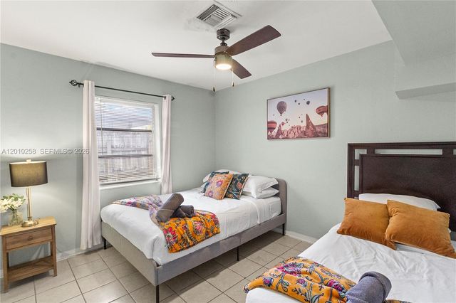 3024 NE 2nd Ter, Wilton Manors, FL 33334