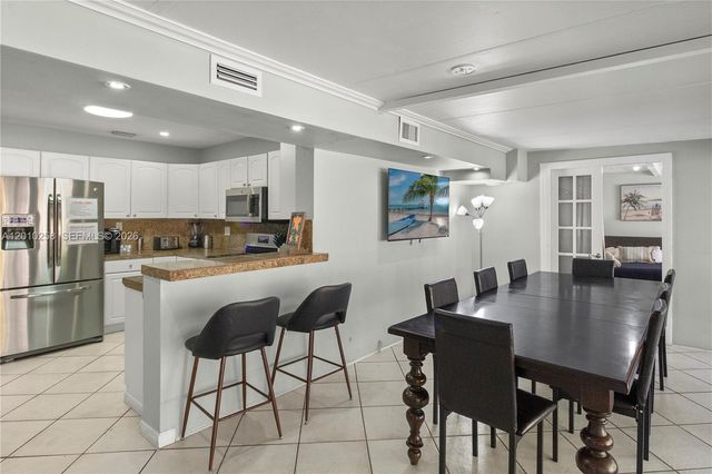 3024 NE 2nd Ter, Wilton Manors, FL 33334