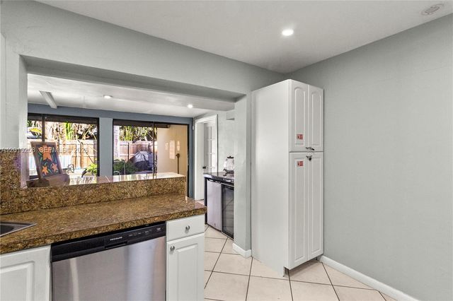 3024 NE 2nd Ter, Wilton Manors, FL 33334