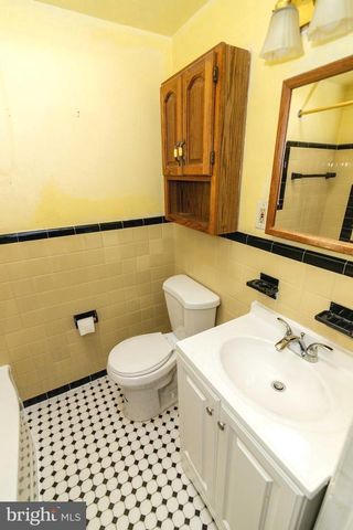 651 MAGNOLIA AVE, Glenolden, PA 19036