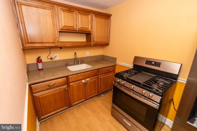 651 MAGNOLIA AVE, Glenolden, PA 19036