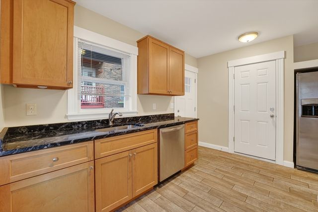 25 Main St Apt 3, Somerville, MA 02145