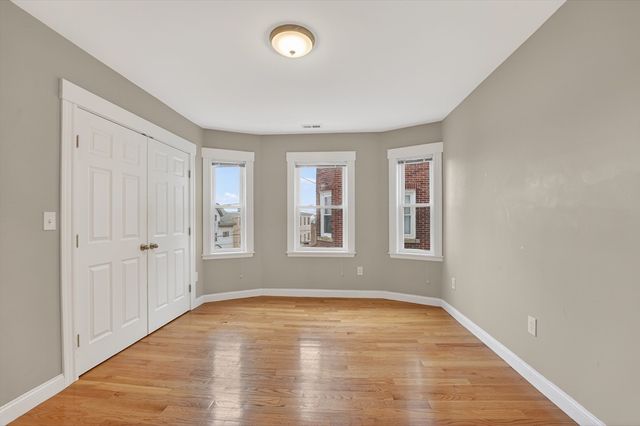 25 Main St Apt 3, Somerville, MA 02145