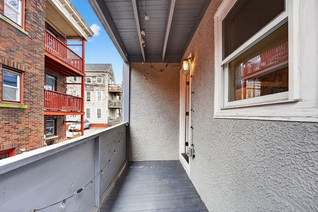 25 Main St Apt 3, Somerville, MA 02145