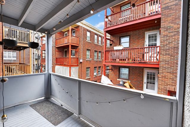 25 Main St Apt 3, Somerville, MA 02145