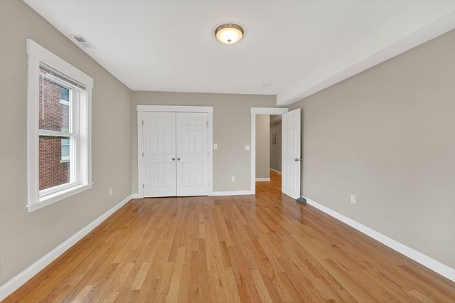 25 Main St Apt 3, Somerville, MA 02145